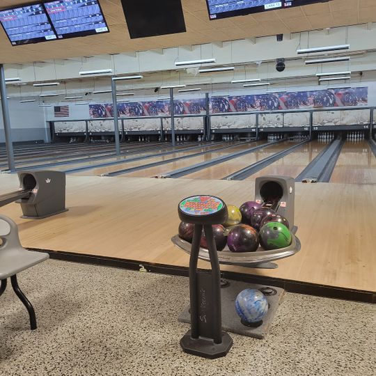 Legendary Lanes