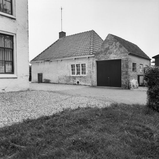 Ropta State, dienstwoning