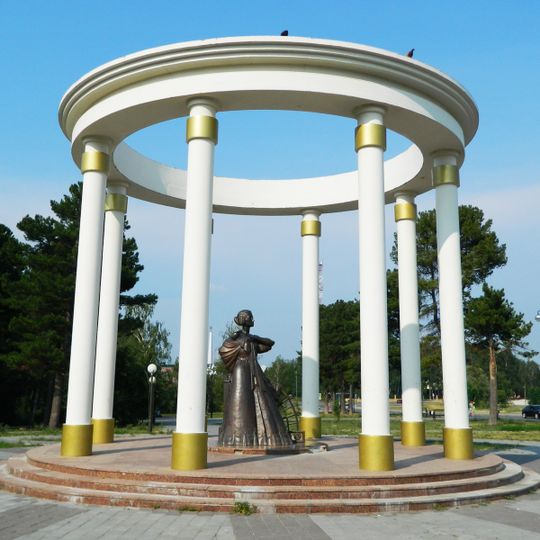 Dekabrchilar rafiqalari yodgorligi