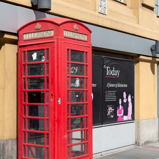 K6 Telephone Kiosk, Outside Cornwall House