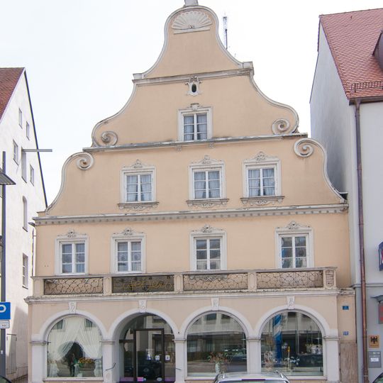 Hauptplatz 37