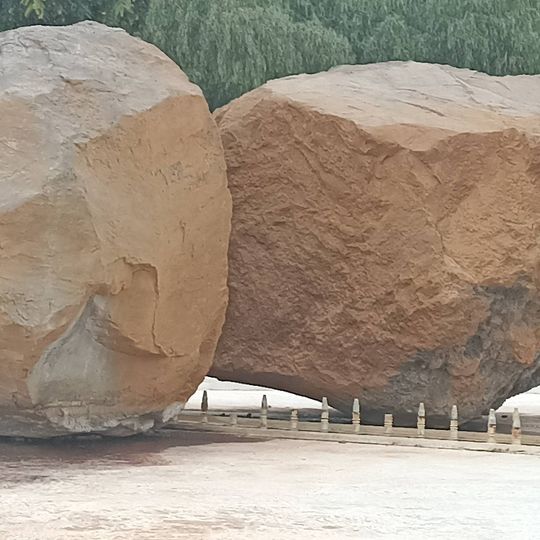 Work of art, sculpture