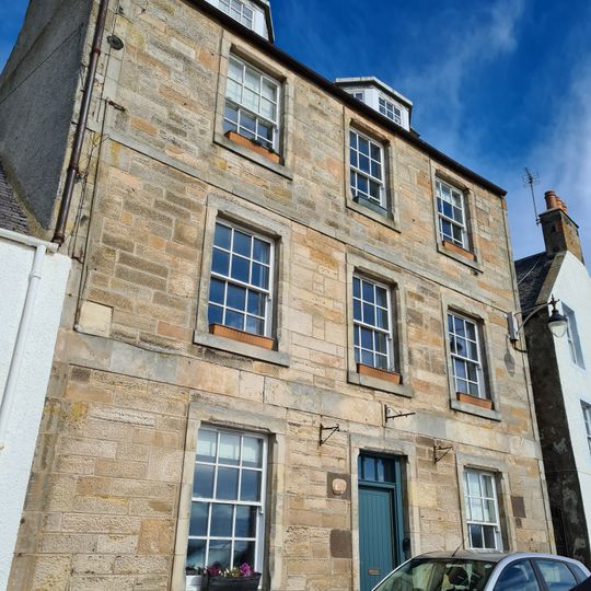 7 Mid Shore, St Monance