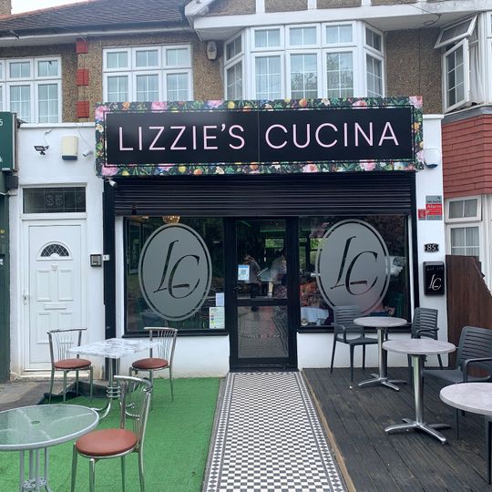 Lizzie's Cucina - Italian Restaurant