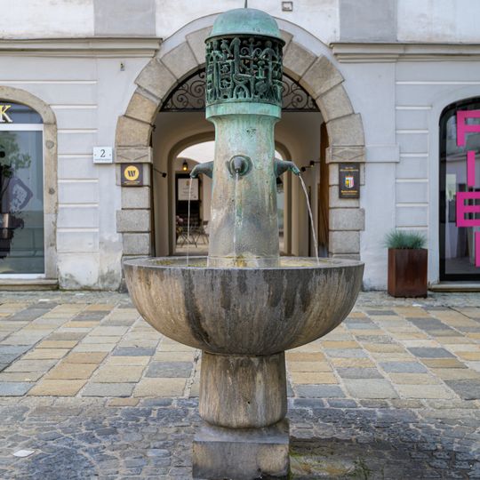 Brunnen Landhausplatz
