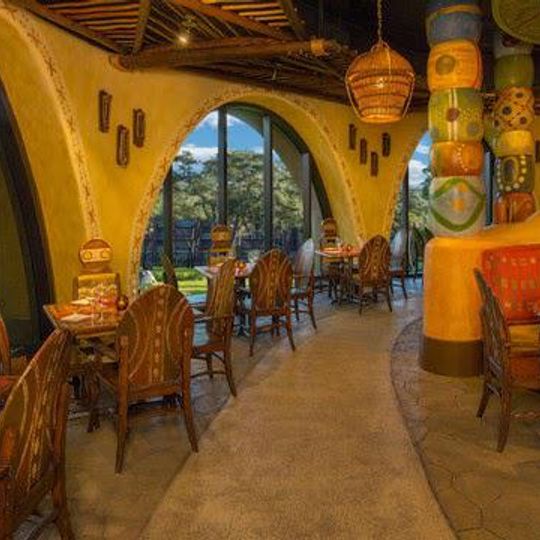 Sanaa Lounge