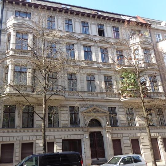 Mietshaus Courbièrestraße 6