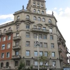 Edifici d'habitatges de La Caixa