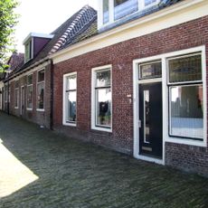 Hervormde kerk, ringweg om kerkhof