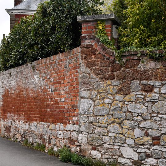 Garden Wall Of No 59