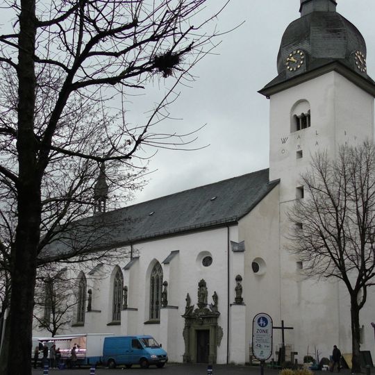 Kanonissen-, später Kollegiatstift Meschede