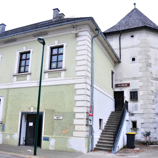 Gemeindeamt und sog. Fischerturm