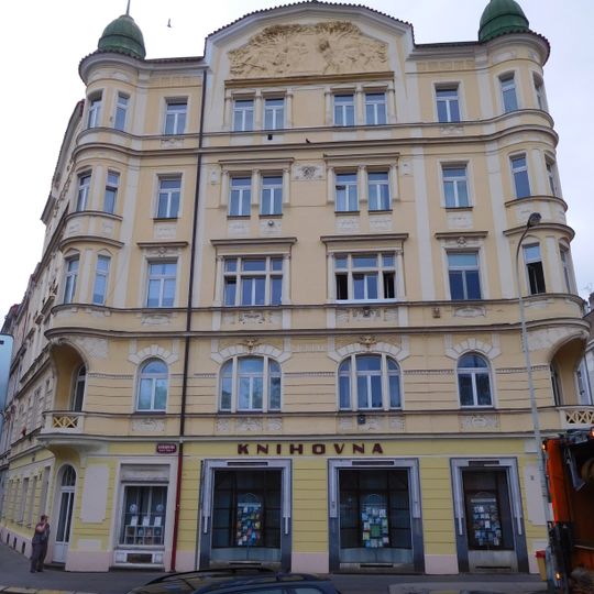 Ostrčilovo náměstí 1