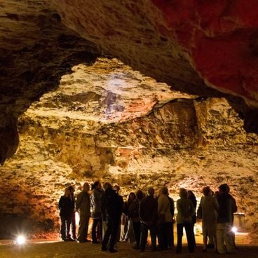 Merkez-Val de Loire'ın gizli hazineleri: ortaçağ kaleleri, taşlaşan mağaralar ve tarihi değirmenler