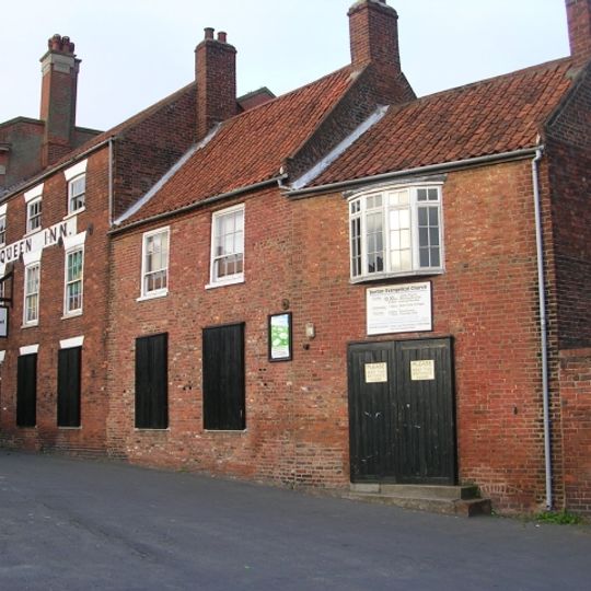 The Former Queen Inn