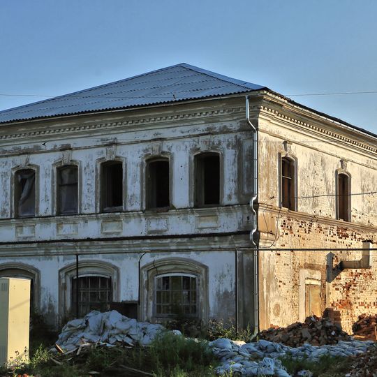 Дом жилой с лавками