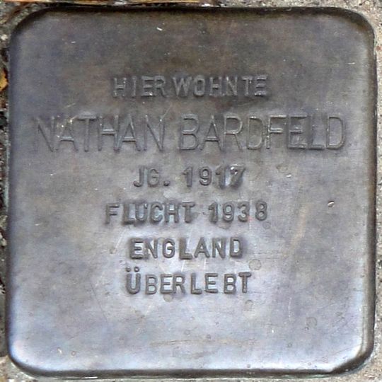 Stolperstein en memoria de Nathan Bardfeld