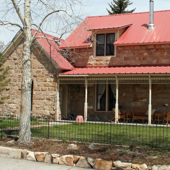 Fisher-Zugelder House and Smith Cottage
