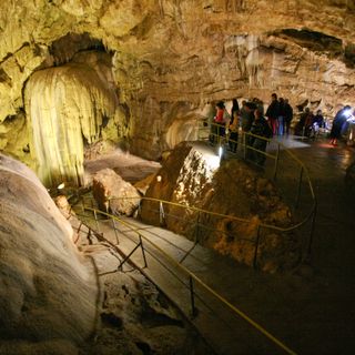 Caverna de Nova Athos