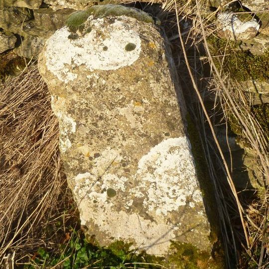 Milestone, Catswood Lane, 450m E Ansteads Farm entrance