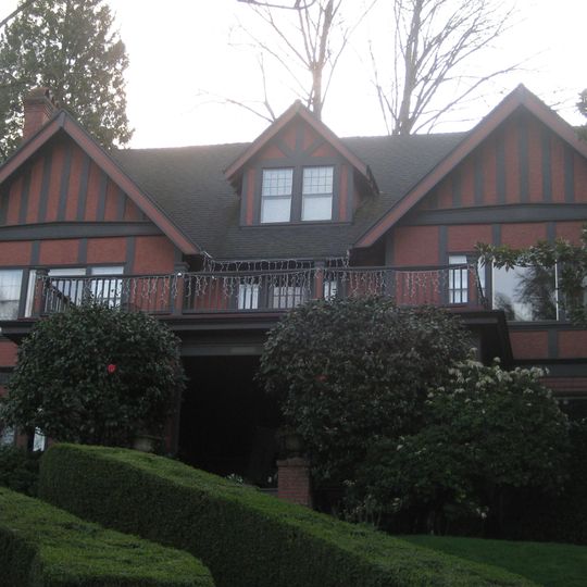 Louis and Bessie Tarpley House