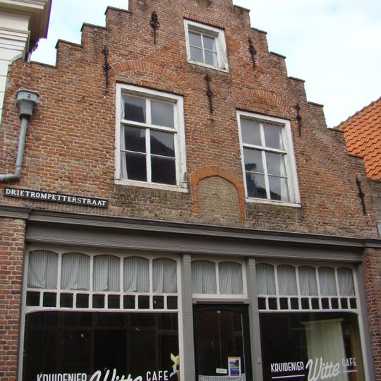 Drietrompetterstraat 16, Heusden