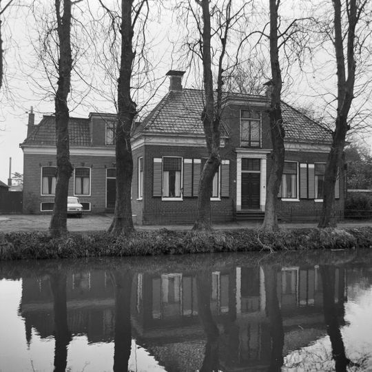 Landelijk pand zonder verdieping onder schilddak