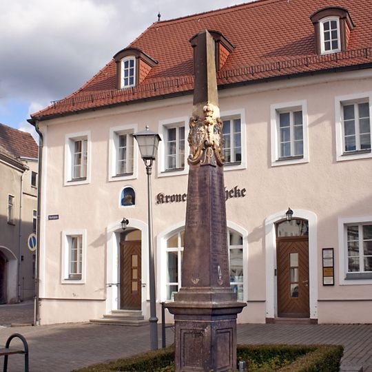 Kursächsische Postmeilensäule Mutzschen, Marktplatz Mutzschen