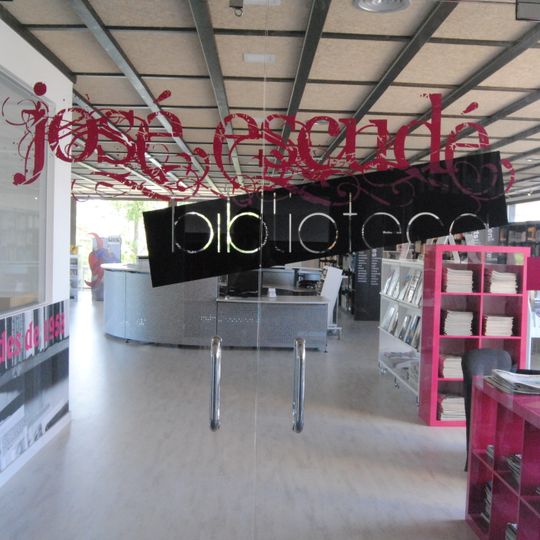 Biblioteca José Escudé Albesa