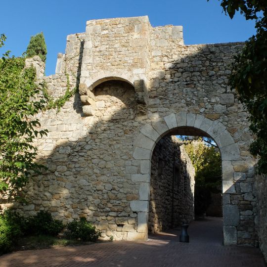 Muralles medievals de Sant Martí d'Empúries