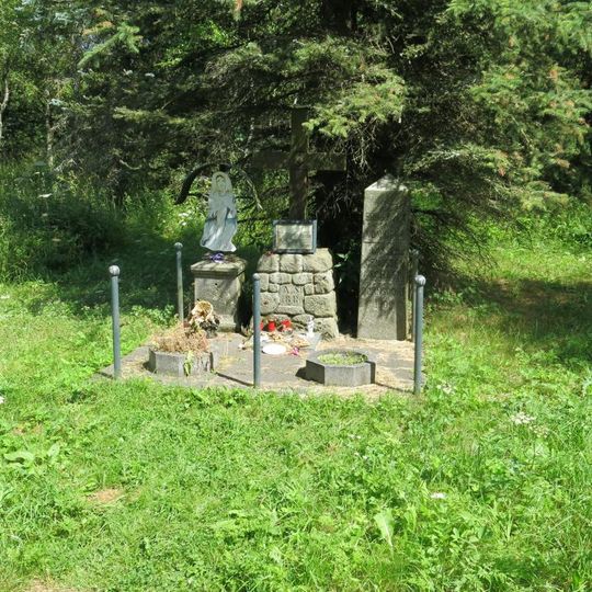 Kříže ze zaniklé vsi Dolina