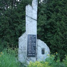 Pomník padlým v Dobronicích