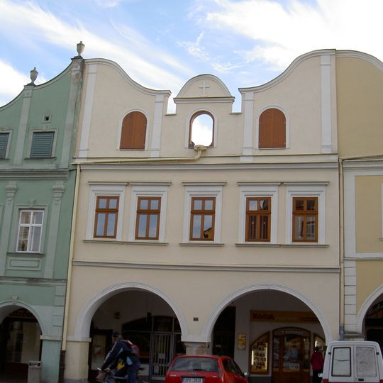 Náměstí Míru čp. 44