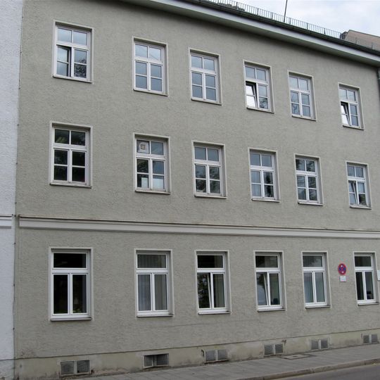 Vorstadthaus