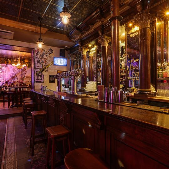 Le Flan' Ruin Pub
