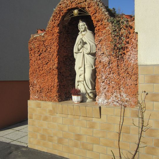 Ehemalige Hausfigur, Figur einer Maria Immaculata