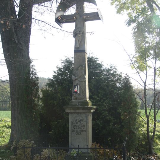 Kříž v obci Slemeno západní část obce