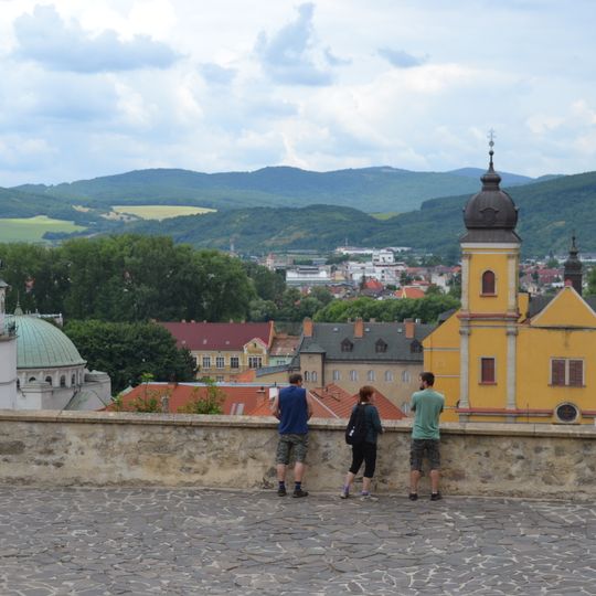 Areál kostola Narodenia P. M. , múr hradbový