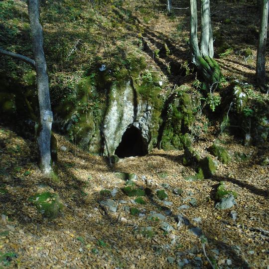 Danca Cave