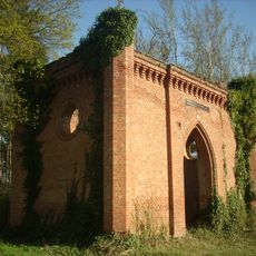 Kaplica cmentarna w Pomeniu