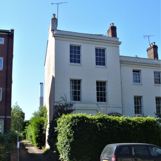 118 Hillfield Parade, London Road