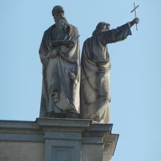 Rappresentato con un coltello, in quanto morì scuoiato.