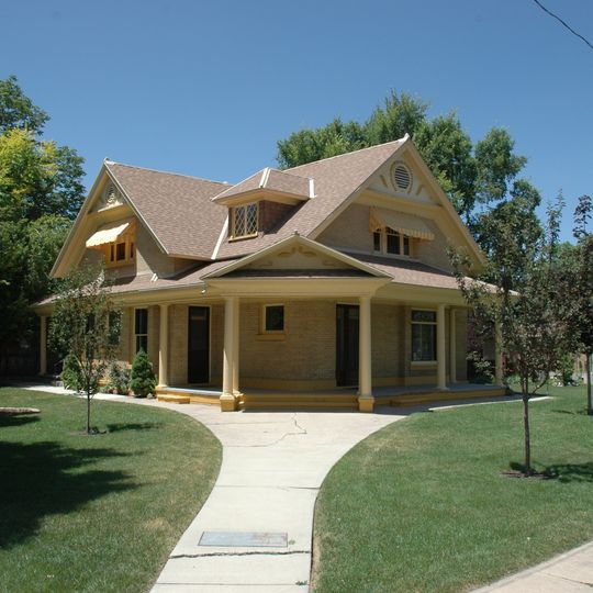 Milan and Margaret Packard House