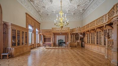 Interior 0