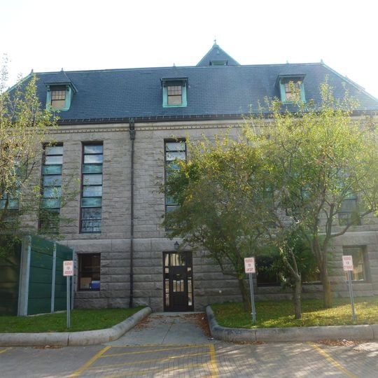 Pollard Memorial Library