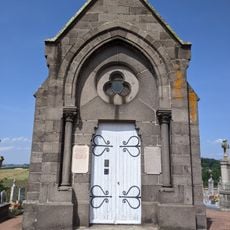 Chapelle du cimetière de Saint-Symphorien-de-Lay