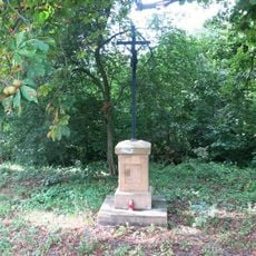 Kříž u silnice na severním okraji Habřiny