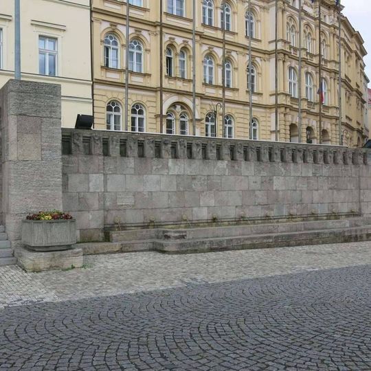 Kašna před Magistrátem v Teplicích