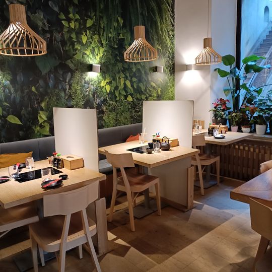 Urara Sushi & Shabu Shabu