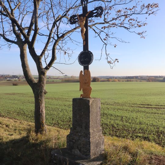 Kříž u silnice jižně od Dolních Vilémovic